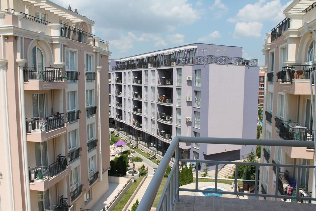Aqua Blue Apartments Сонячний Берег Екстер'єр фото