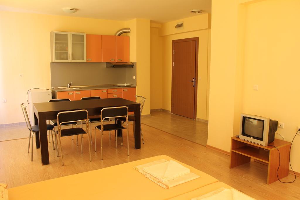 Aqua Blue Apartments Сонячний Берег Номер фото